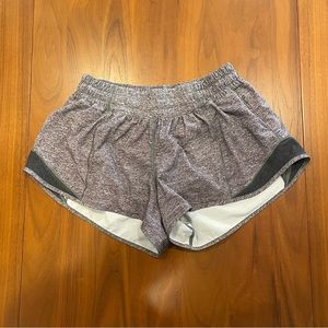 Lululemon Hotty Hot Low-Rise Lined Shorts 4”, size 4